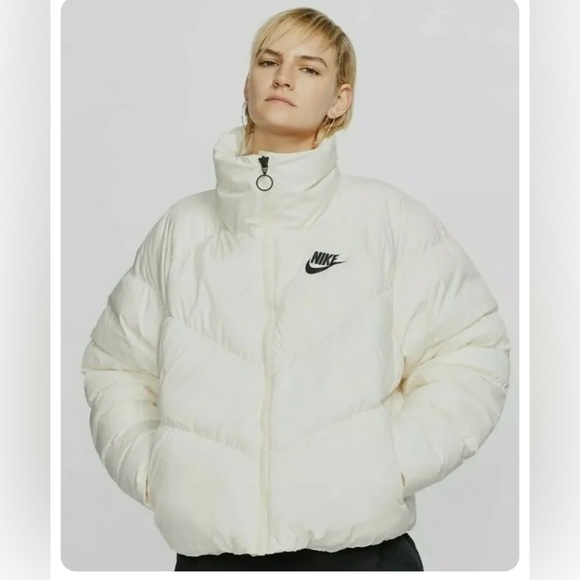 Amazing Nike Down Filled Puffer Zip Up Jacket - Picture 2 of 7